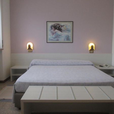 Hotel O'Scugnizzo 2 Belluno Ngoại thất bức ảnh