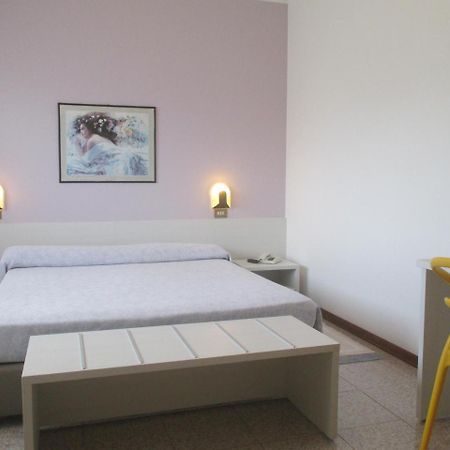 Hotel O'Scugnizzo 2 Belluno Ngoại thất bức ảnh