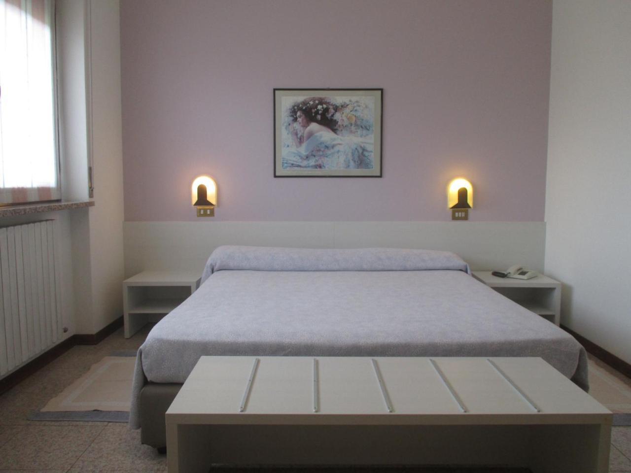 Hotel O'Scugnizzo 2 Belluno Ngoại thất bức ảnh