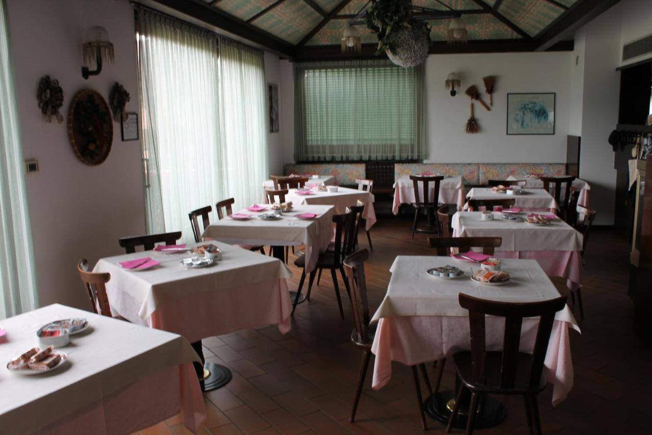 Hotel O'Scugnizzo 2 Belluno Ngoại thất bức ảnh