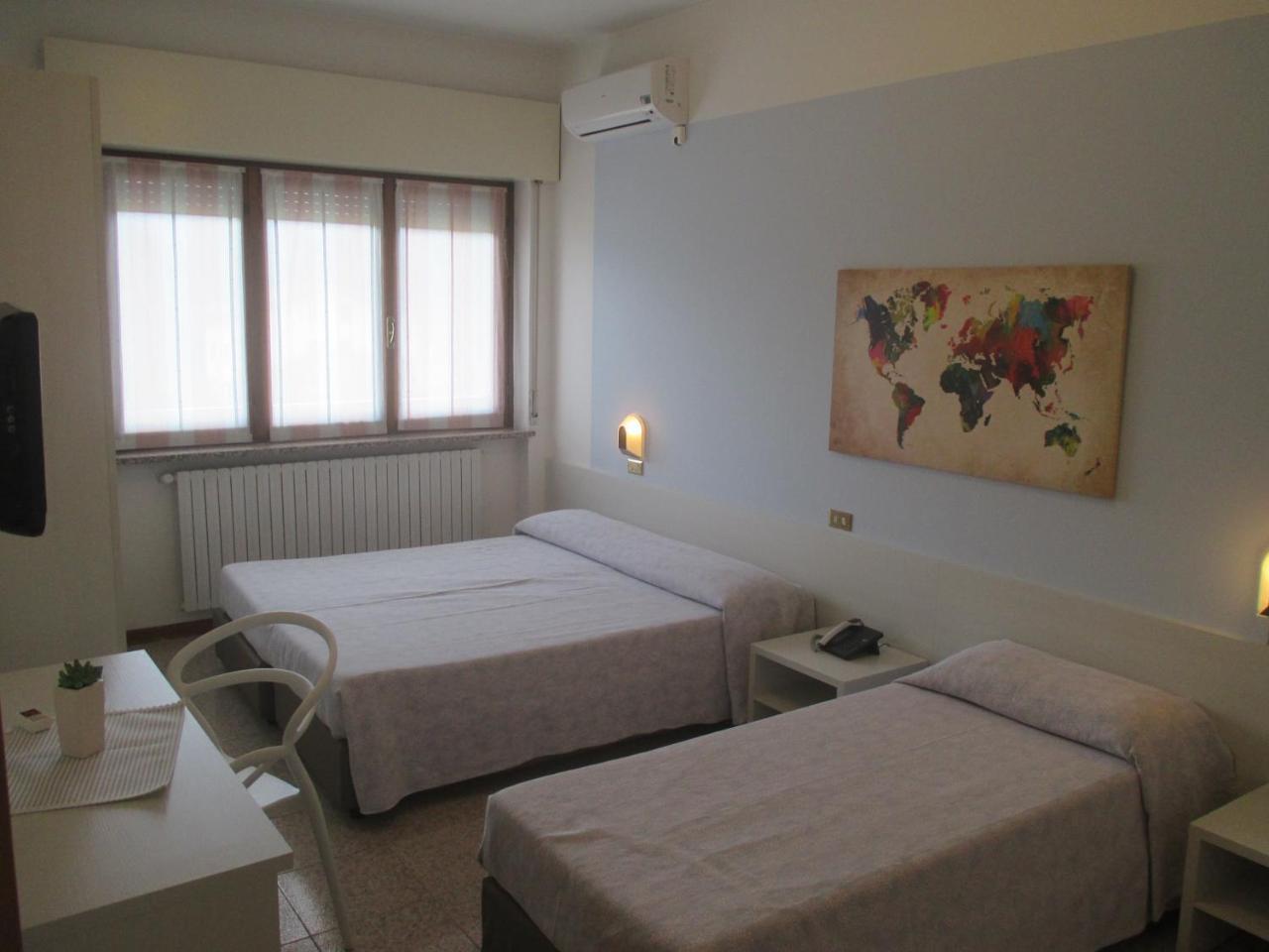 Hotel O'Scugnizzo 2 Belluno Ngoại thất bức ảnh