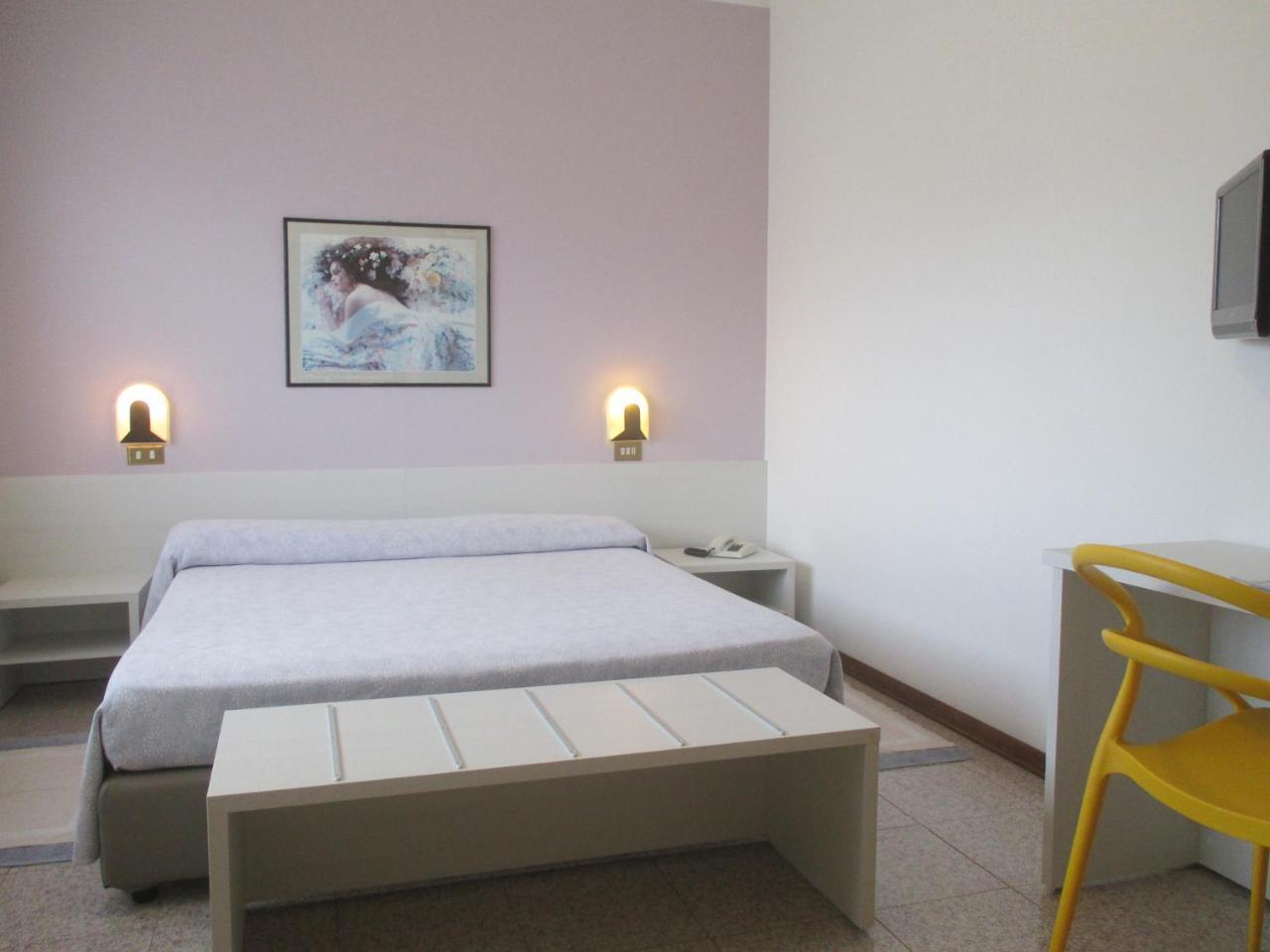 Hotel O'Scugnizzo 2 Belluno Ngoại thất bức ảnh