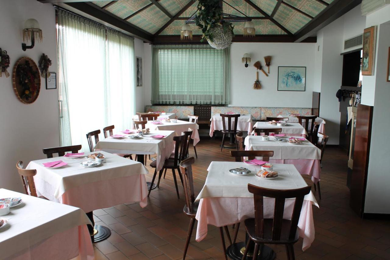 Hotel O'Scugnizzo 2 Belluno Ngoại thất bức ảnh