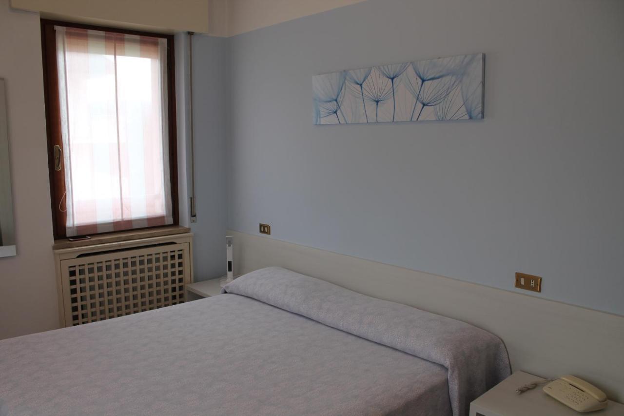 Hotel O'Scugnizzo 2 Belluno Ngoại thất bức ảnh