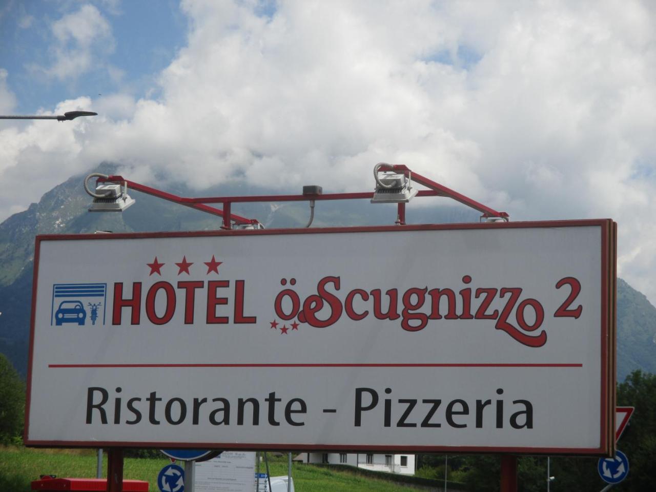 Hotel O'Scugnizzo 2 Belluno Ngoại thất bức ảnh
