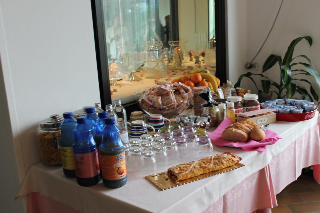Hotel O'Scugnizzo 2 Belluno Ngoại thất bức ảnh
